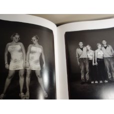 Mary Ellen Mark - Twins, Aperture Monograph, Hardcover 